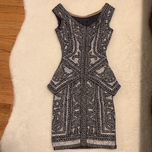 Herve Leger peplum knit dress. Size small. Black, white,violet. No stains. - Picture 2 of 4